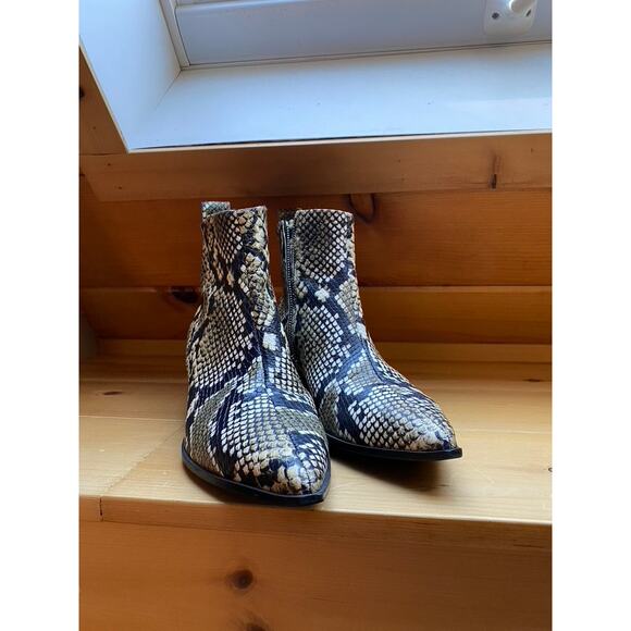 Everlane Boots - Picture 9 of 9